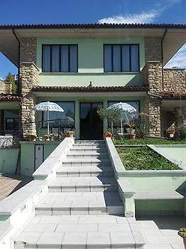 Santa Teresa Hotel Dogliani